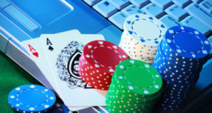 Zarabiaj pieniądze grając w pokera